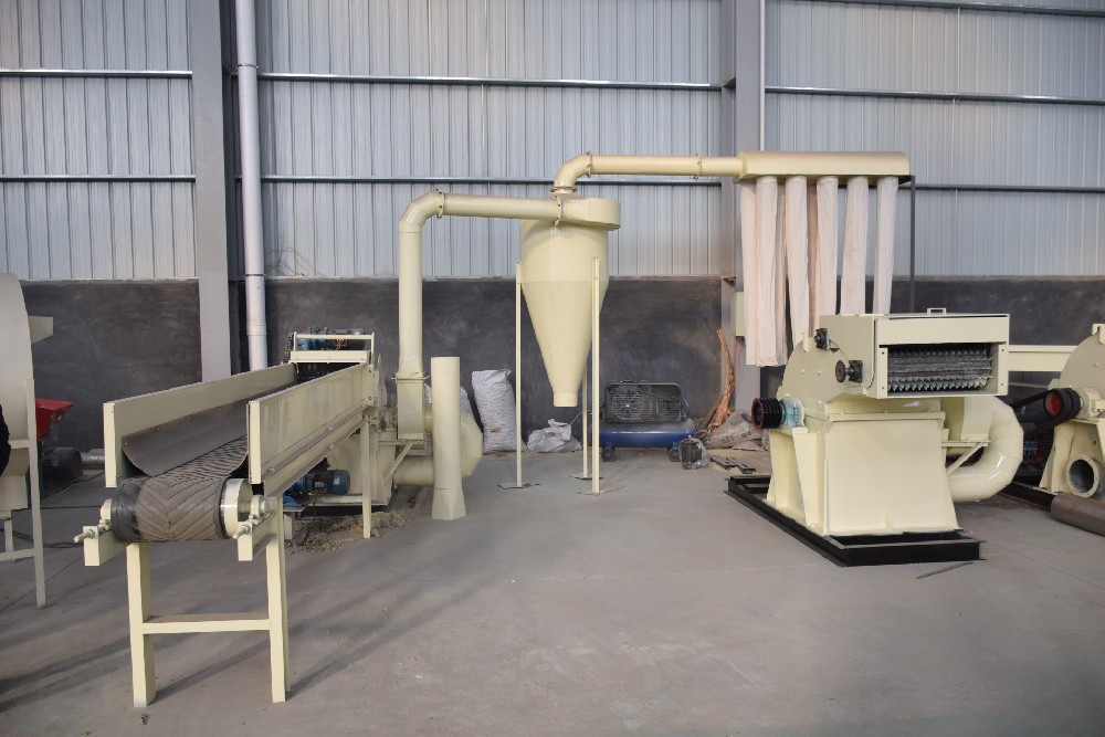 強製進料木材粉碎機