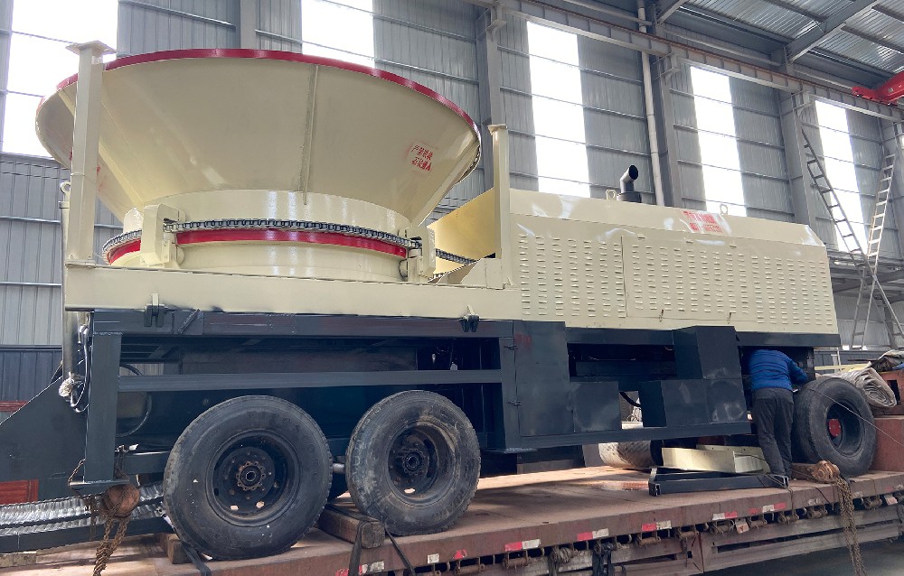 高鴻(hóng)機(jī)械發往廣西的大型樹根破碎機