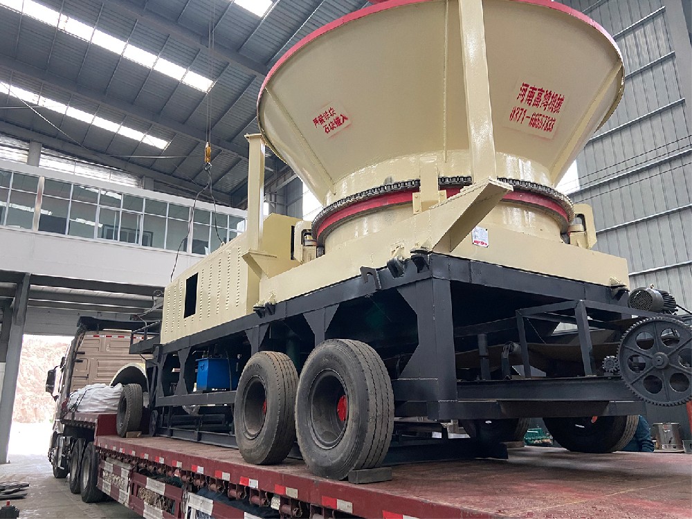 高鴻機械發往四川閬中的樹根粉碎機